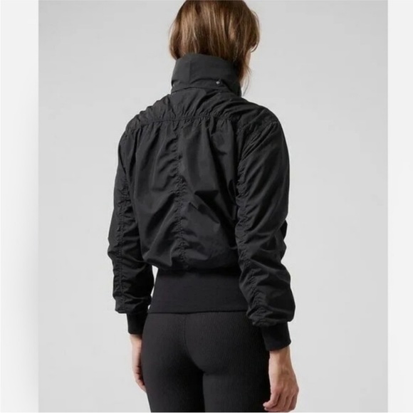 Athleta Point Reyes Bomber Black Studded Hidden Hood large - Picture 4 of 9